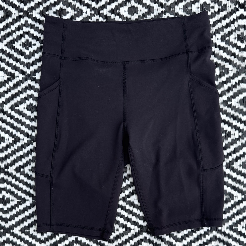Lululemon High-Rise Biker Shorts with Side Pockets - Size 8